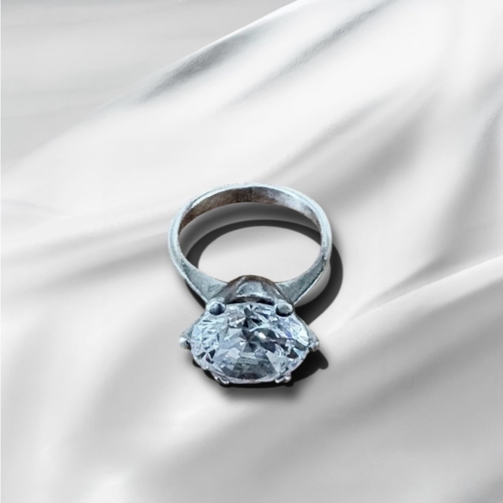 Sterling Silver HUGE STONE (CZ) Bling Ring 💍